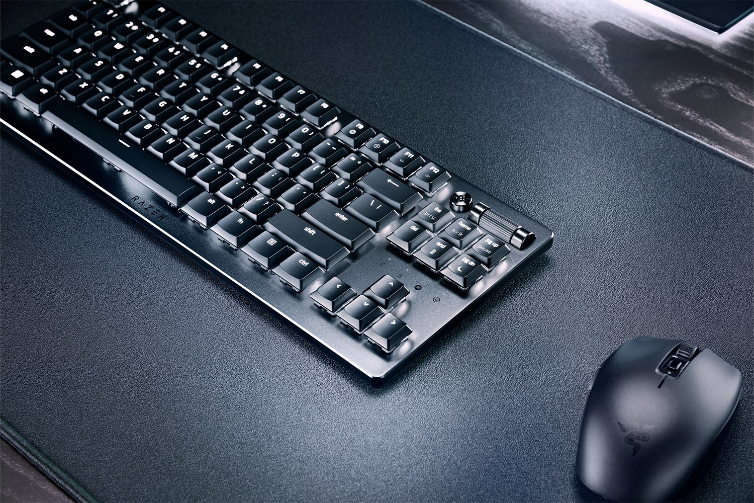 Razer DeathStalker V2 Pro TKL Gaming Keyboard Dual Wireless Optical Red Switches RGB UK-Layout
